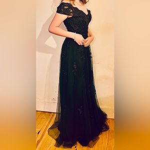 LA FEMME 26942 Dark Emerald Size 4